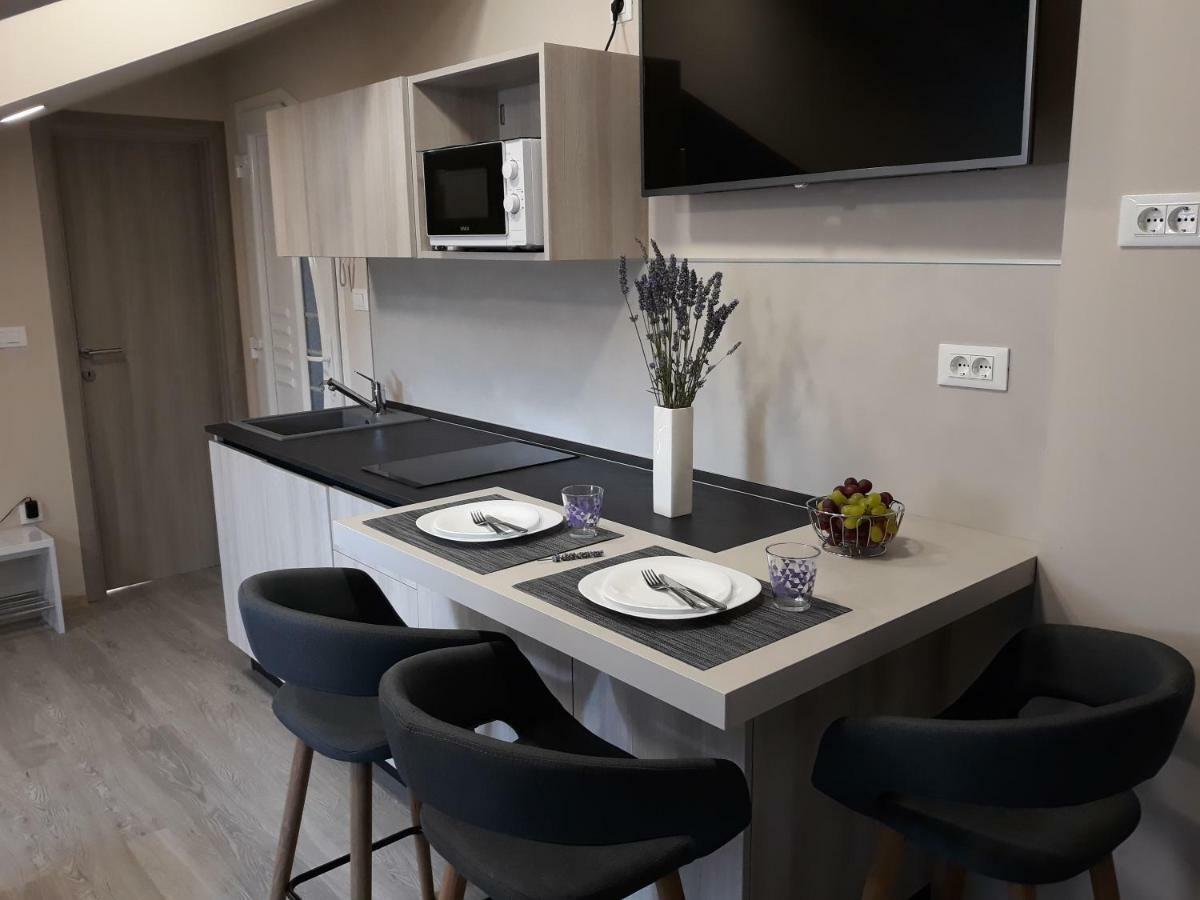 Center Apartment Dalu Пула Екстер'єр фото